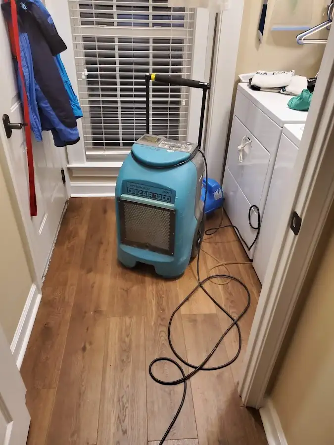 Commercial dehumidifier deployed for Crawl Space Restoration in Schofield Barracks